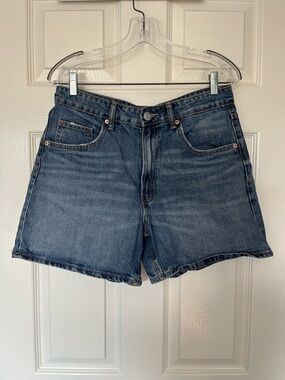 Zara denim shorts - size 8